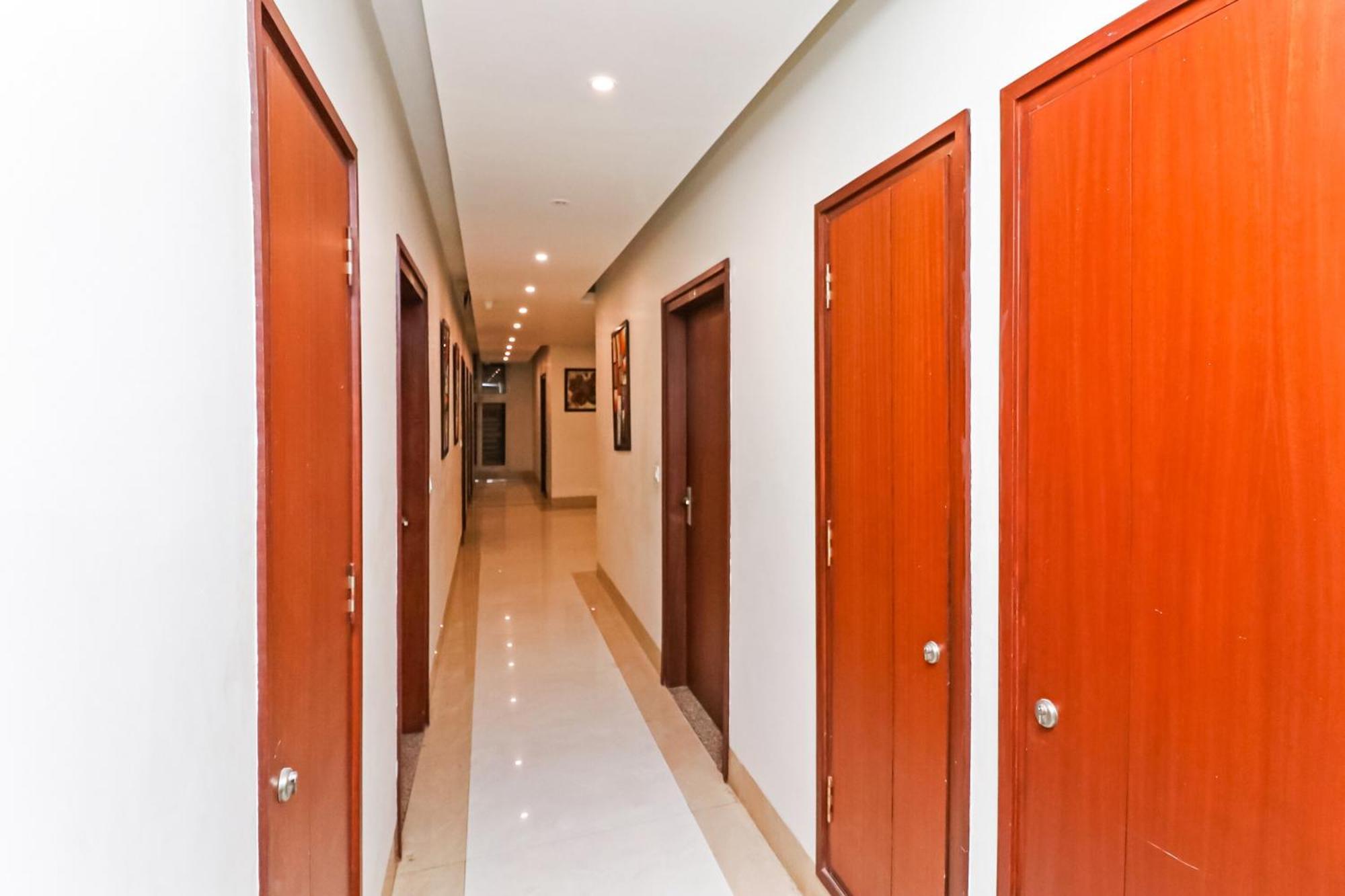 Oyo Hotel New Geetanjali Near Gautam Buddha Park Lucknow Eksteriør billede